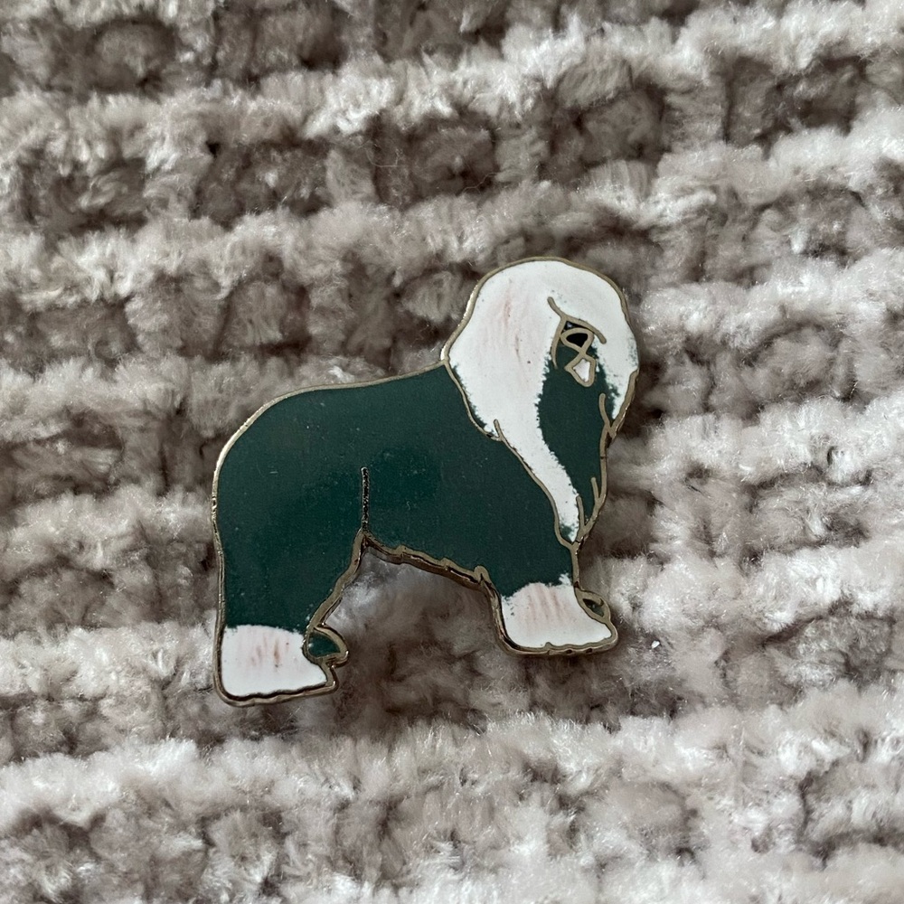 Old English Sheepdog dog mafco pin